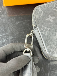 Dettaglio 10 di Louis Vuitton Trio Messenger Monogram Eclipse