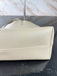 Dettaglio 23 di Saint Laurent Shopping Tote in Pelle Beige