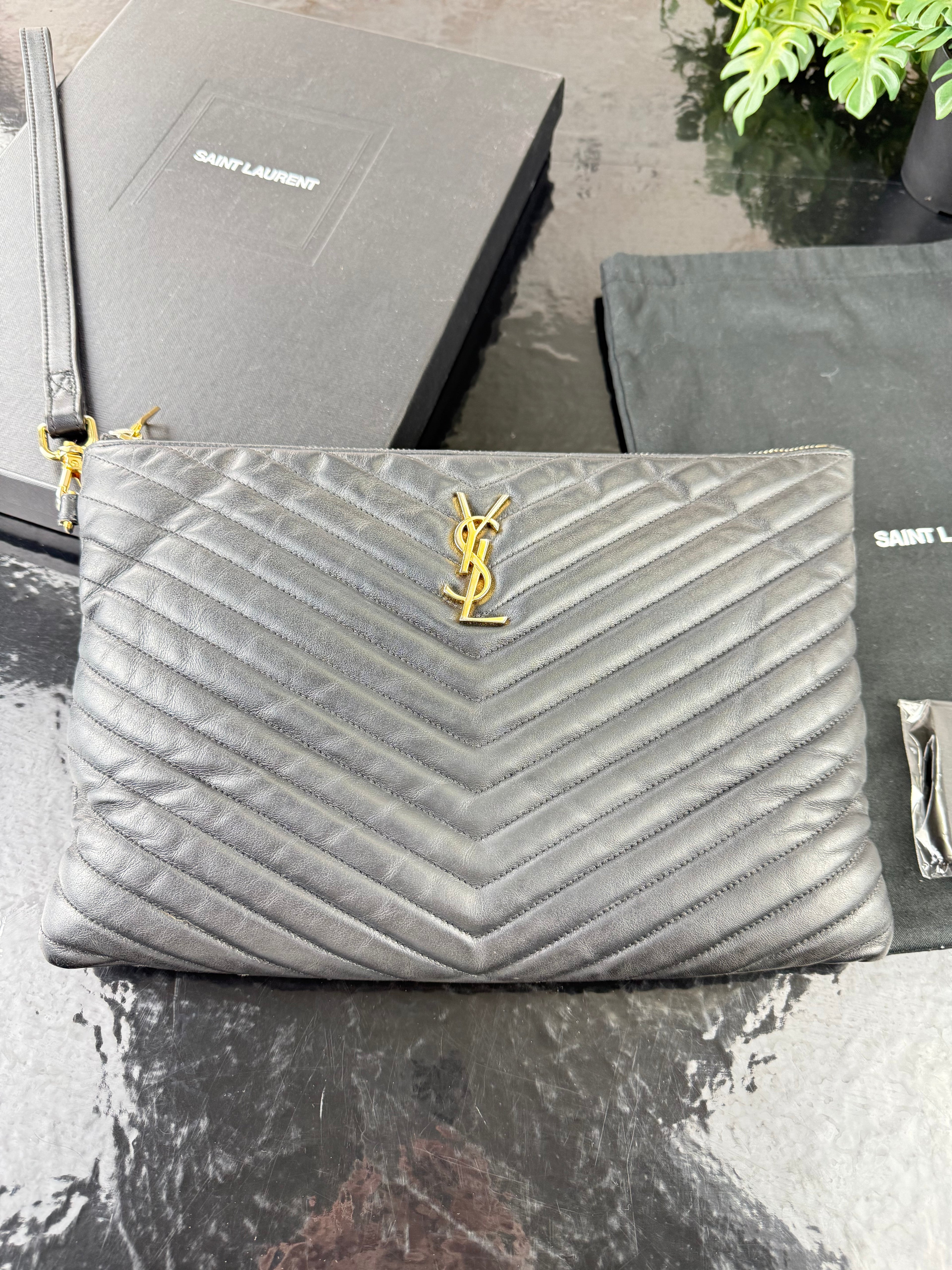 Pochette Saint Laurent autentica✅