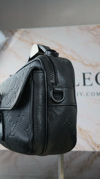 Dettaglio 9 di Louis Vuitton S Lock Messenger – Black Taurillon Monogram