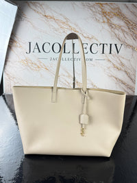 Dettaglio 3 di Saint Laurent Shopping Tote in Pelle Beige