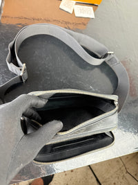 Dettaglio 19 di Louis Vuitton Trio Messenger Monogram Eclipse