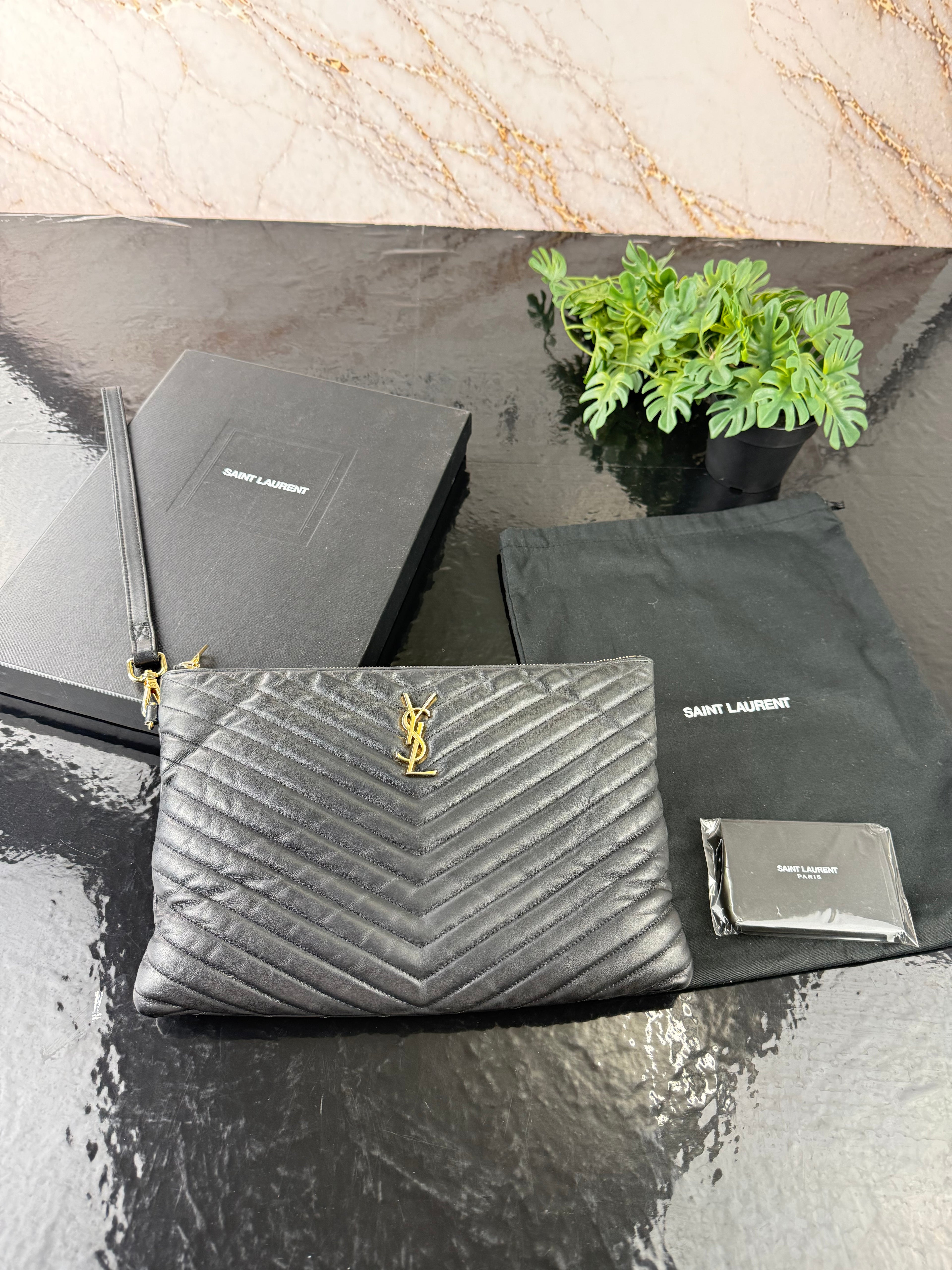 Pochette Saint Laurent autentica✅